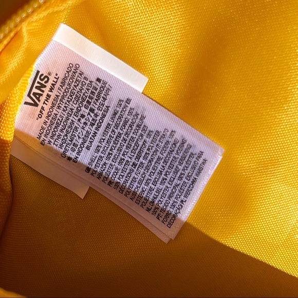 🎉‼️FLASH PARTY SALE‼️🎉Unisex Vans playing MINI backpack. - Picture 3 of 7